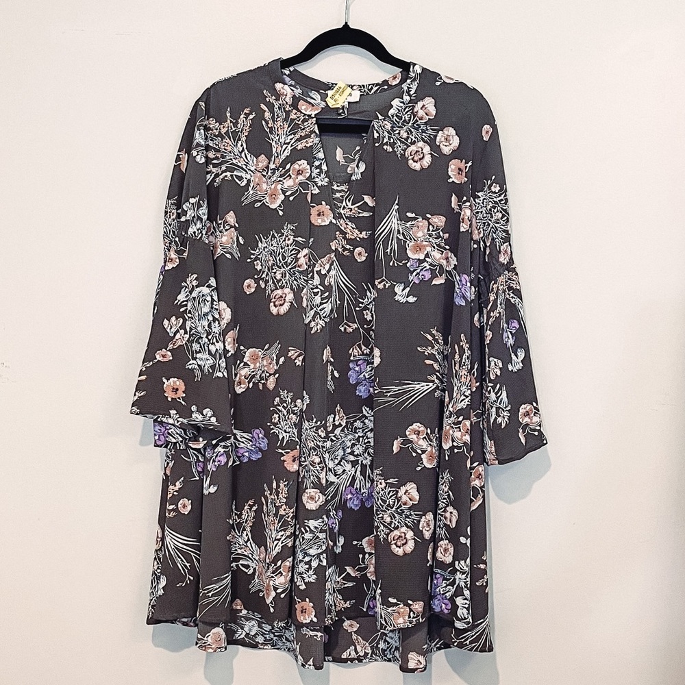 Umgee Gray Floral Women’s Flowy Swing Dress